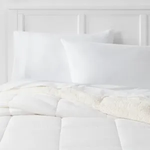 New - Twin/Twin Extra Long Faux Shearling Washed Microfiber Reversible Comforter